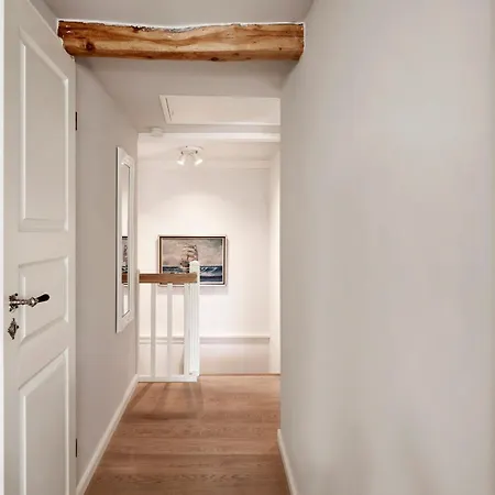 Haus Augenblick Holiday home Utersum